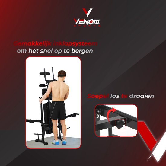 Man die de inklapbare zwarte trainingsbank gebruikt. Het inklapsysteem is soepel.