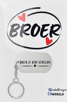 Broer je bent geweldig Sleutelhanger inclusief kaart - broer cadeau - broer - Leuk kado voor je broer om te geven - 2.9 x 5.4CM