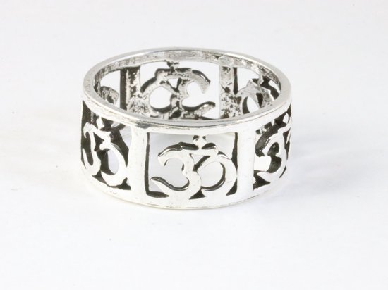 Opengewerkte zilveren ring met ohm tekens - maat 18