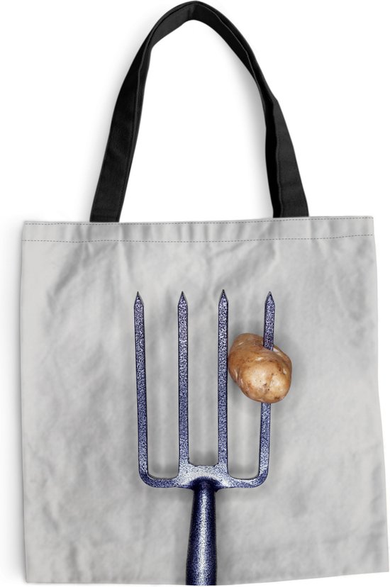 MuchoWow® Schoudertas - Strandtas - Big Shopper - Boodschappentas - Een hooivork met een aardappel - 45x45 cm - Katoenen tas