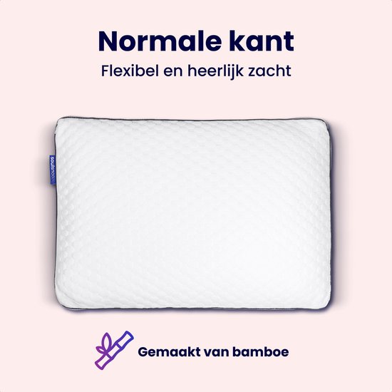 Wit kussen met honingraatpatroon. Label 'soulsnooze'. Gemaakt van bamboe.