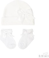 Soft Touch - Baby Geschenkset - Muts & Sokjes met Strik - Wit - 3-6 mnd