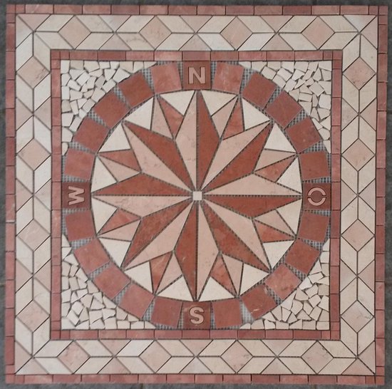 Mozaiek medallion windroos 67 x 67