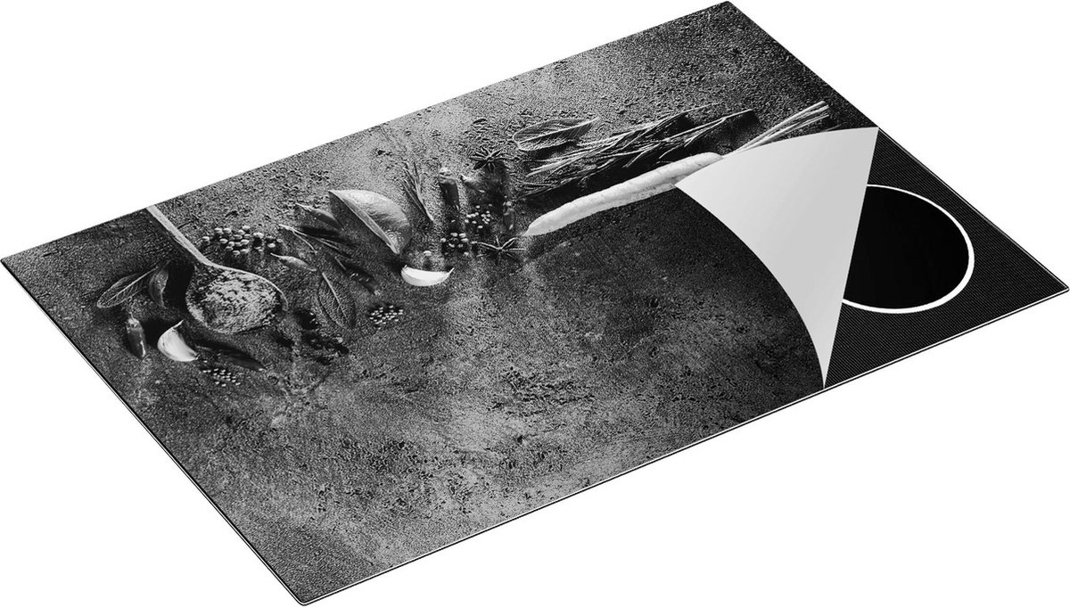 Chefcare Inductie Beschermer Kruiden met Groentes op Grijs Beton - Zwart Wit - 81,6x52,7 cm - Afdekplaat Inductie - Kookplaat Beschermer - Inductie Mat