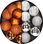 24x stuks kunststof kerstballen mix van koper en zilver 6 cm - Kerstversiering