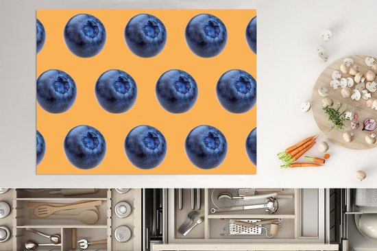 KitchenYeah® Inductie beschermer 70x52 cm - Blauwe bes - Oranje - Patroon - Kookplaataccessoires - Afdekplaat voor kookplaat - Inductiebeschermer - Inductiemat - Inductieplaat mat