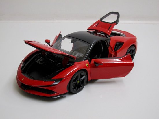 Burago – Ferrari SF90 Stradale – Miniature échelle 1/18 – Rouge – Collectionneur – Dès 14 Ans