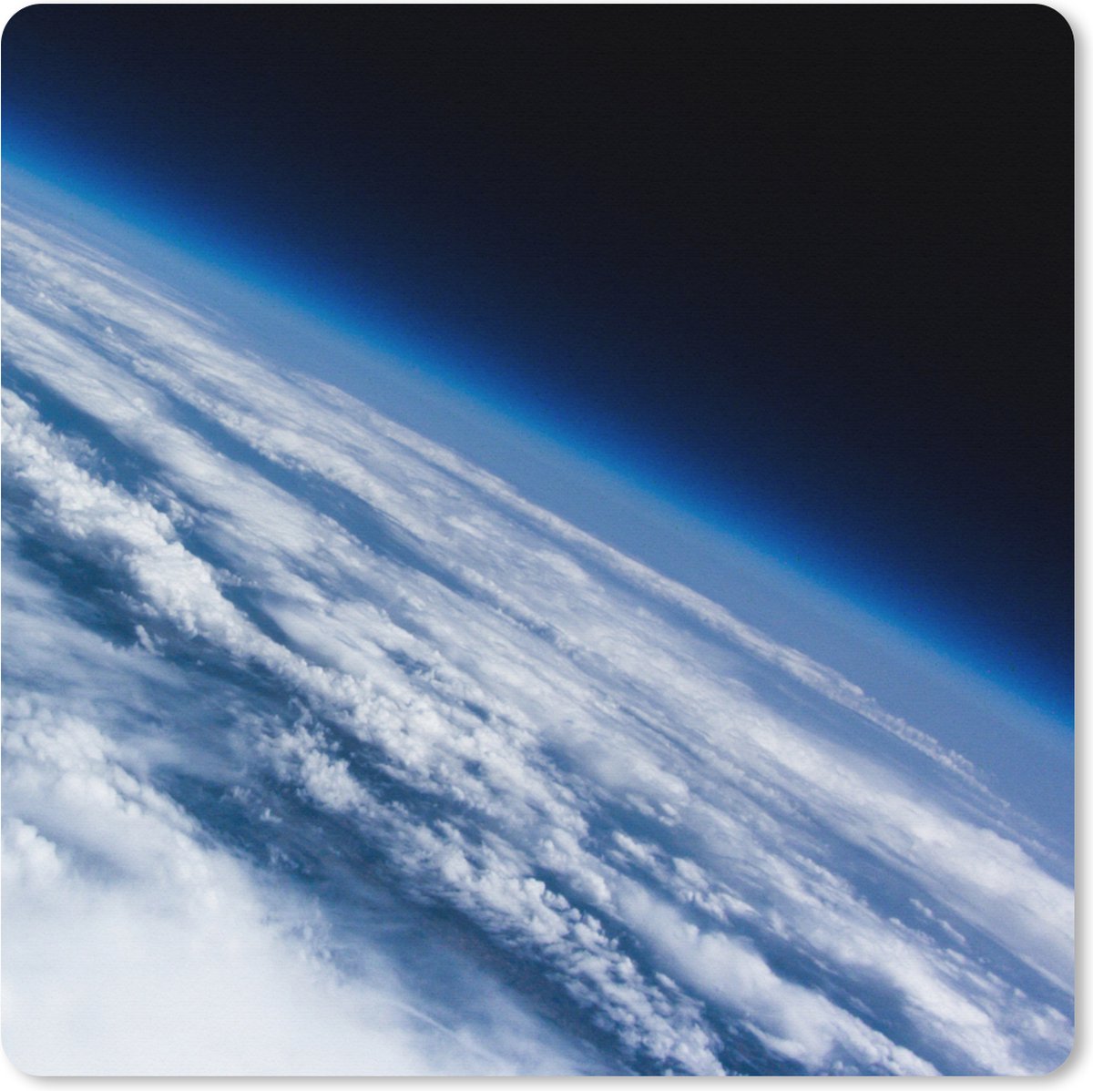 Muismat XXL 60x60 cm - Bureau onderlegger - Bureau mat Aarde - Ruimte - Wolken - Bureaumat - Gaming mousepad xl - Bureaulegger groot - Computer deskmat