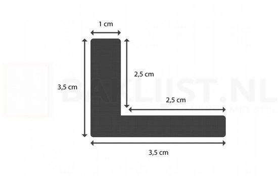 Lichtbruin houten profiel met afmetingen 3,5 cm x 3,5 cm, 1 cm dikte.
