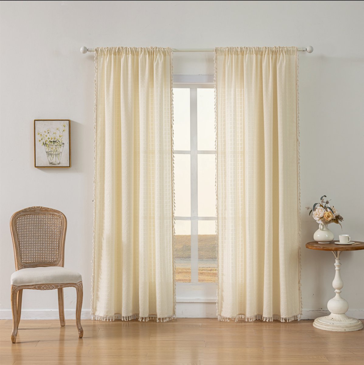 Floraweg Crèmekleurige gordijnen met franjes, geruit patroon van katoen en linnen, zachte, halfverduisterende decoratieve gordijnen voor slaapkamers en woonkamers, 132 x 220 cm, roedezakken