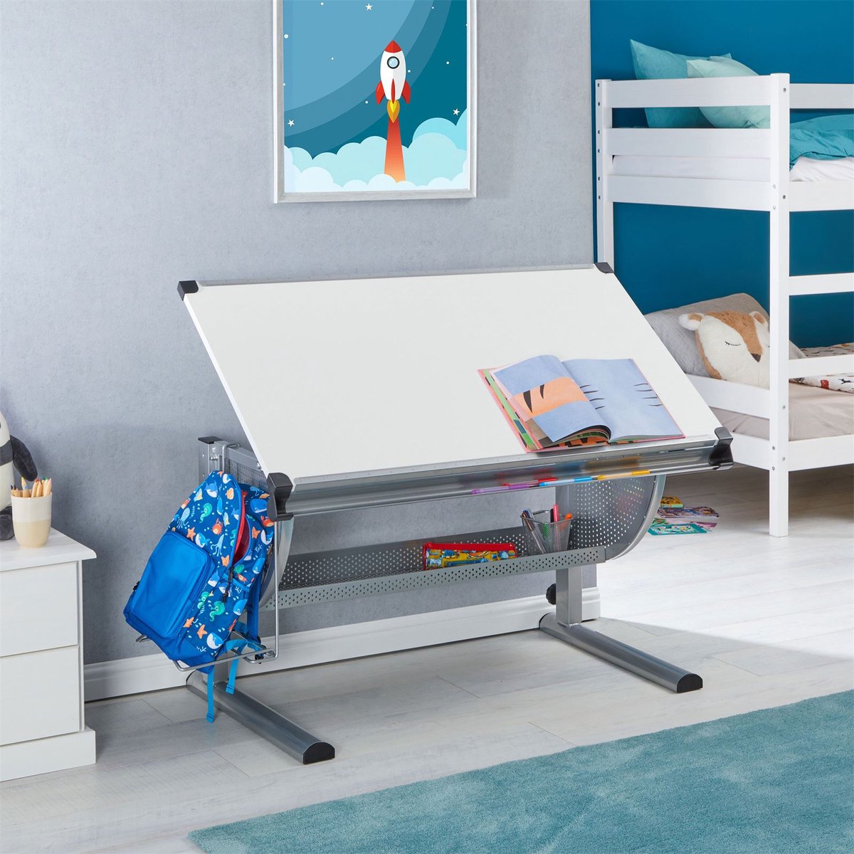IDIMEX Kinderbureau SARI, kantelbaar en in hoogte verstelbaar, in wit/aluminium