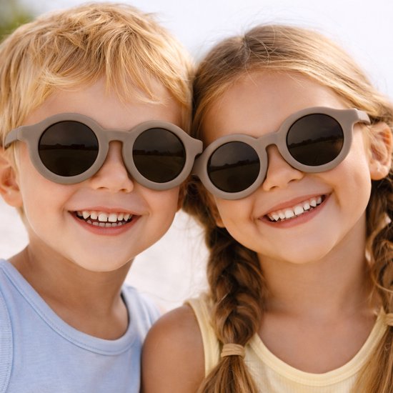 Kinderzonnebril - Rond - UV Bescherming - Flexibel - 0-6 Jaar - Grijs van Merkloos — afbeelding 2