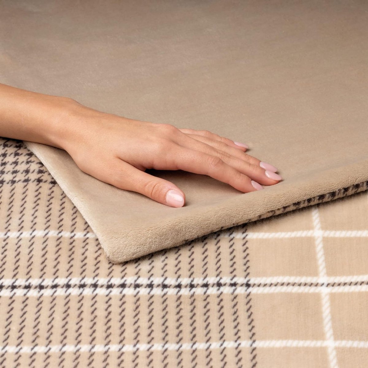 DYNA® Elektrische onderdeken - Onderdeken - Elektrische onderdeken 1 persoons - Beige - 180cm x 140cm x 1cm – foto 4