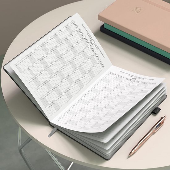 2026 Dagboek, Academisch Dagboek 2026 A5 Pagina per Dag van januari 2026 tot december 2026, Organisator Dagelijkse Maandelijkse Planner met Kleurrijke Maandelijkse Tabbladen, Pen, Penlus en Binnenzak 2026 Dagboek, Academisch Dagboek 2026 A5 Pagina per Dag van januari 2026 tot december 2026, Organisator Dagelijkse Maandelijkse Planner met Kleurrijke Maandelijkse Tabbladen, Pen, Penlus en Binnenzak