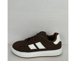 Leuke retro sneakers met witte zool bruin Bruin / 40