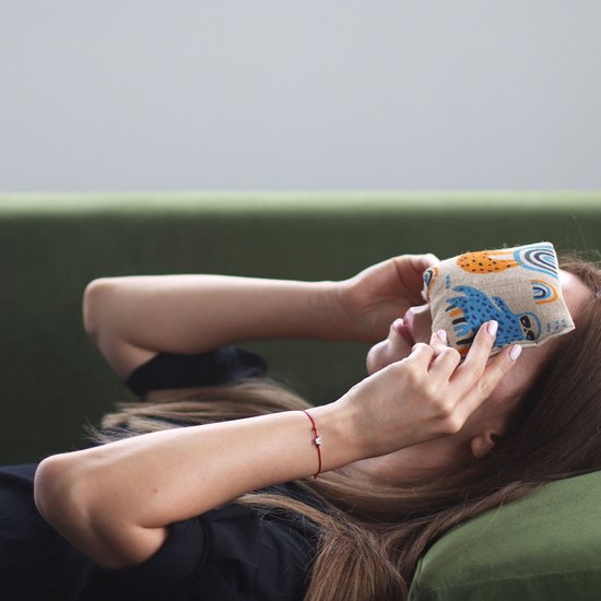 Luxe Lavendel Oogkussen in Cadeauverpakking - Yoga - Meditatie - Ontspanning - Ideaal bij Hoofdpijn & Stress - Nachtluipaard Print van Luxe — afbeelding 4