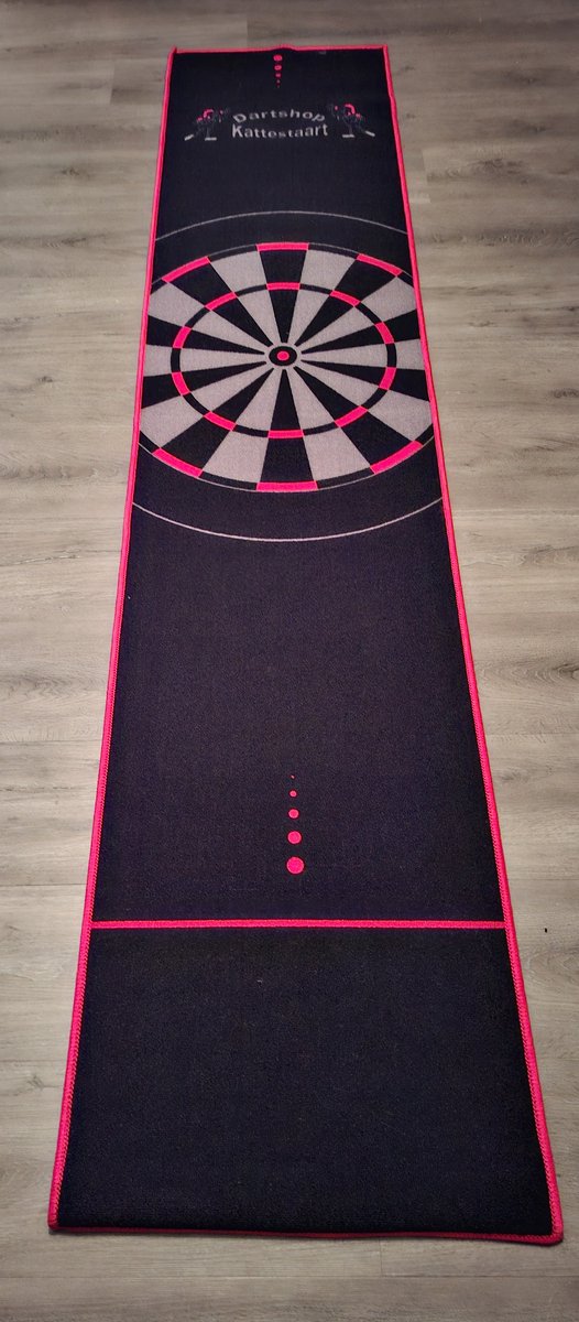 D/K Dartmat zwart - rood met Dartbord print 280 x 60 cm