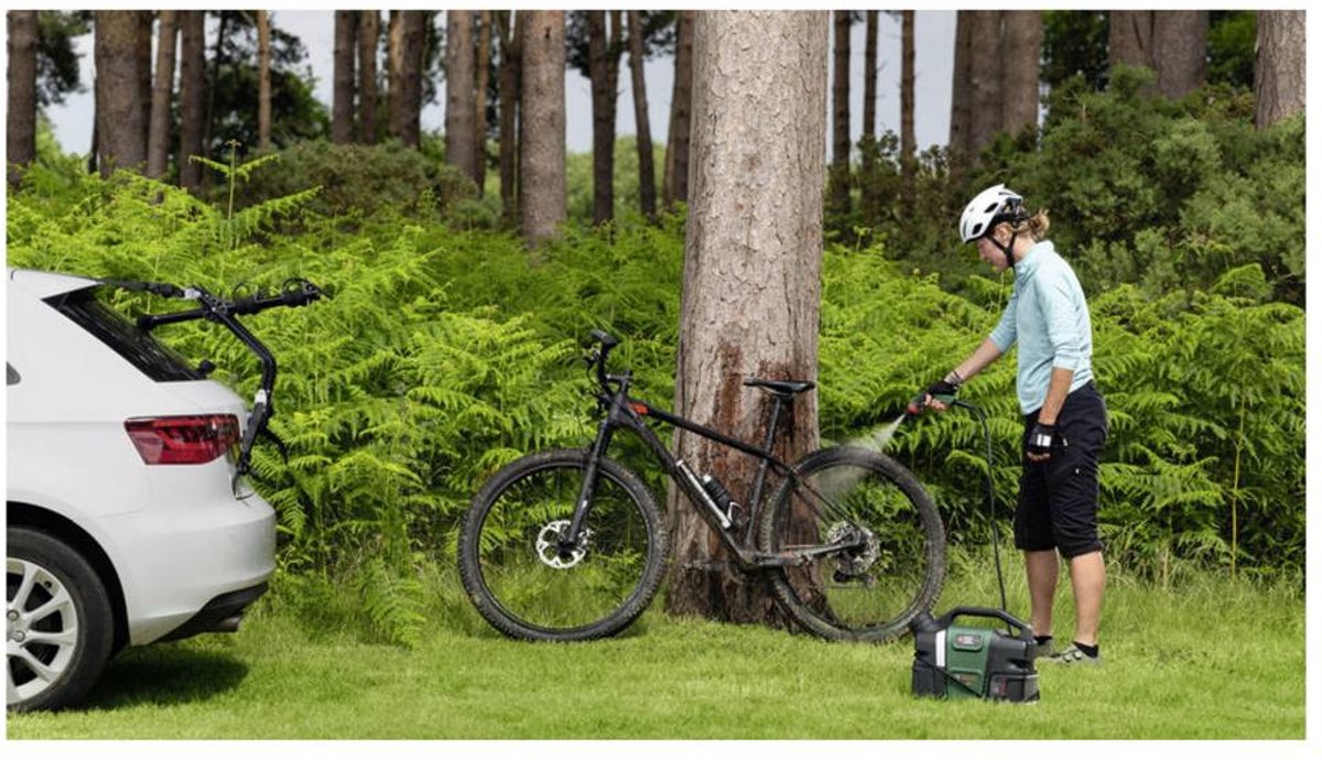 Bosch Fontus 18V-6 Set - Cordless pressure washer