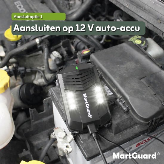MartGuard verjager aangesloten op een auto-accu, met 2 LED-lampen aan.