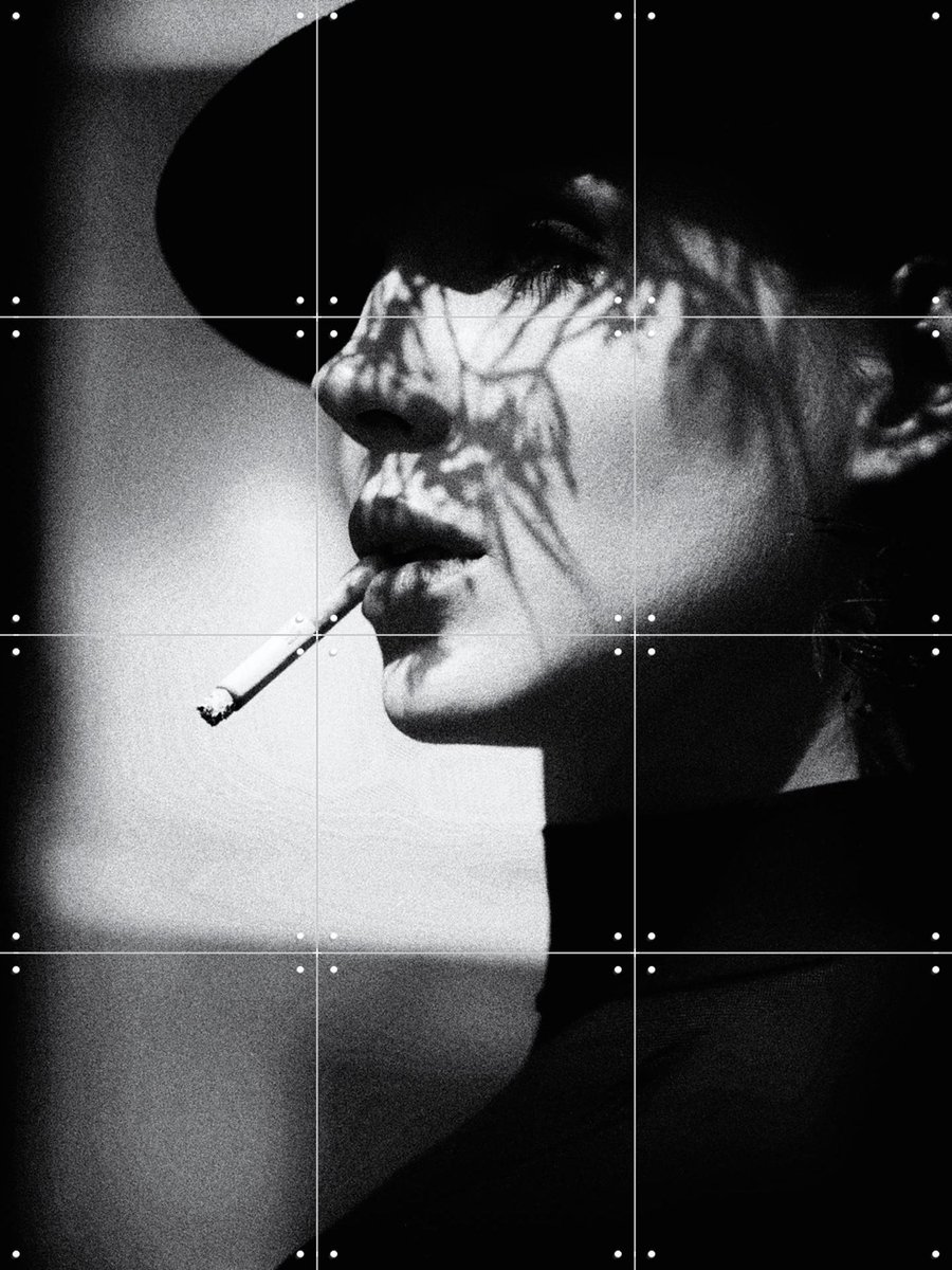 IXXI Lady in Black, Peter Schaller & Various - 60 x 80 cm - Gratis ophangtool - Grote wanddecoratie en posters - Fotografie, Slaapkamer, Woonkamer