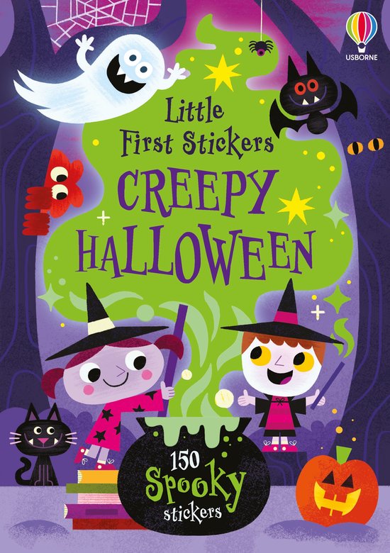 Boekomslag met de titel 'Little First Stickers Creepy Halloween'. Vrolijke, kinderlijke illustratie met spoken, heksen, pompoenen, een kat, vleermuizen en spinnen. Met de tekst '150 Spooky stickers'.