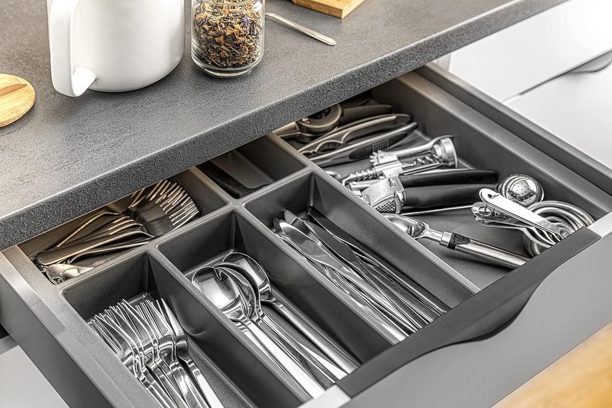 Famanu – Bestekbak lade-inzet kunststof antraciet 340 x 472 mm compacte lade-organizer