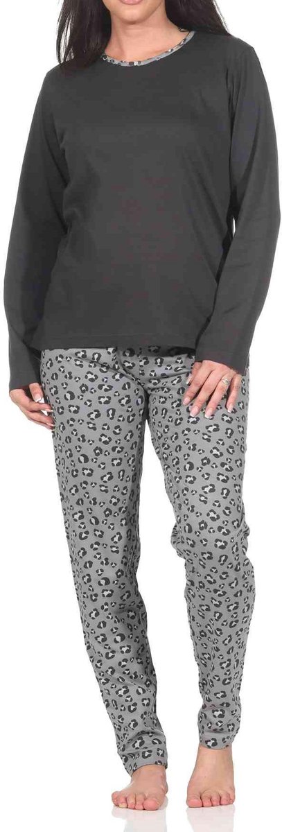 Normann dames pyjama met lange mouwen in prachtige dierenprintlook Allover