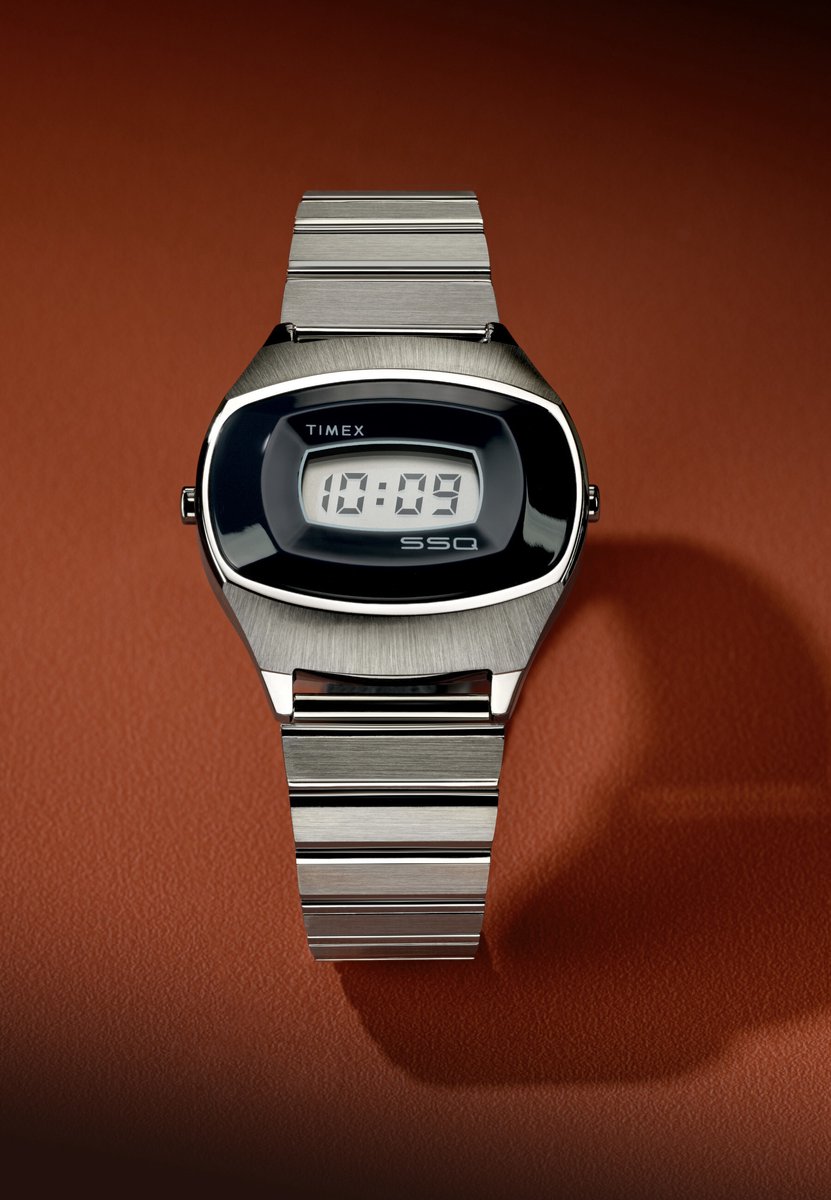 Timex Q Timex 1975 Ssq Digital Reissue Quartz Digitaal Horloge Zilverkleurig Kast Gemaakt Van 100% Roestvrij Staal En Een Armband Van 100% Roestvrij Staal 38 TW2Y06100AJ