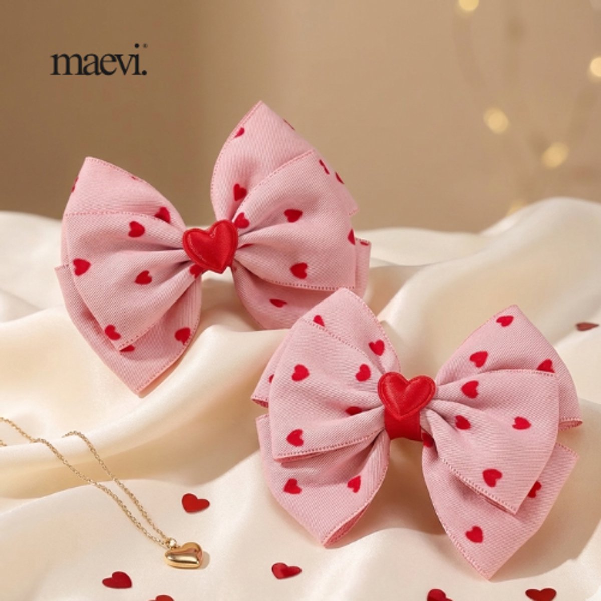 Maevi® Haarstrikjes - Hartjes / Hearts - 2 stuks - Hoge Kwaliteit - Formaat: 10x8 CM - Haarspeld / Haarclip - Valentijn / Valentijnsdag - Haarspeld voor Peuters, Kleuters & Kinderen - Kids Haar Speld - Luxe Haarstrik