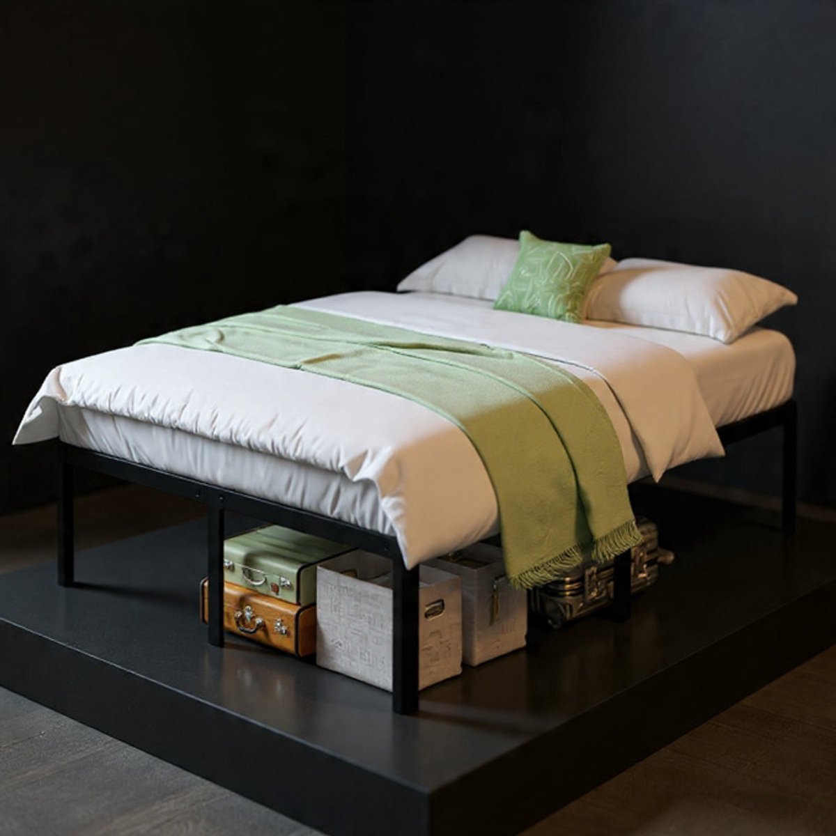 Industrial Comfort Metalen Bedframe 180x200 cm – Zwart Stalen Tweepersoons Bed met Lattenbodem – 46 cm Hoog – Extra Stevig tot 450 kg – Piepvrij Design - House & Garden