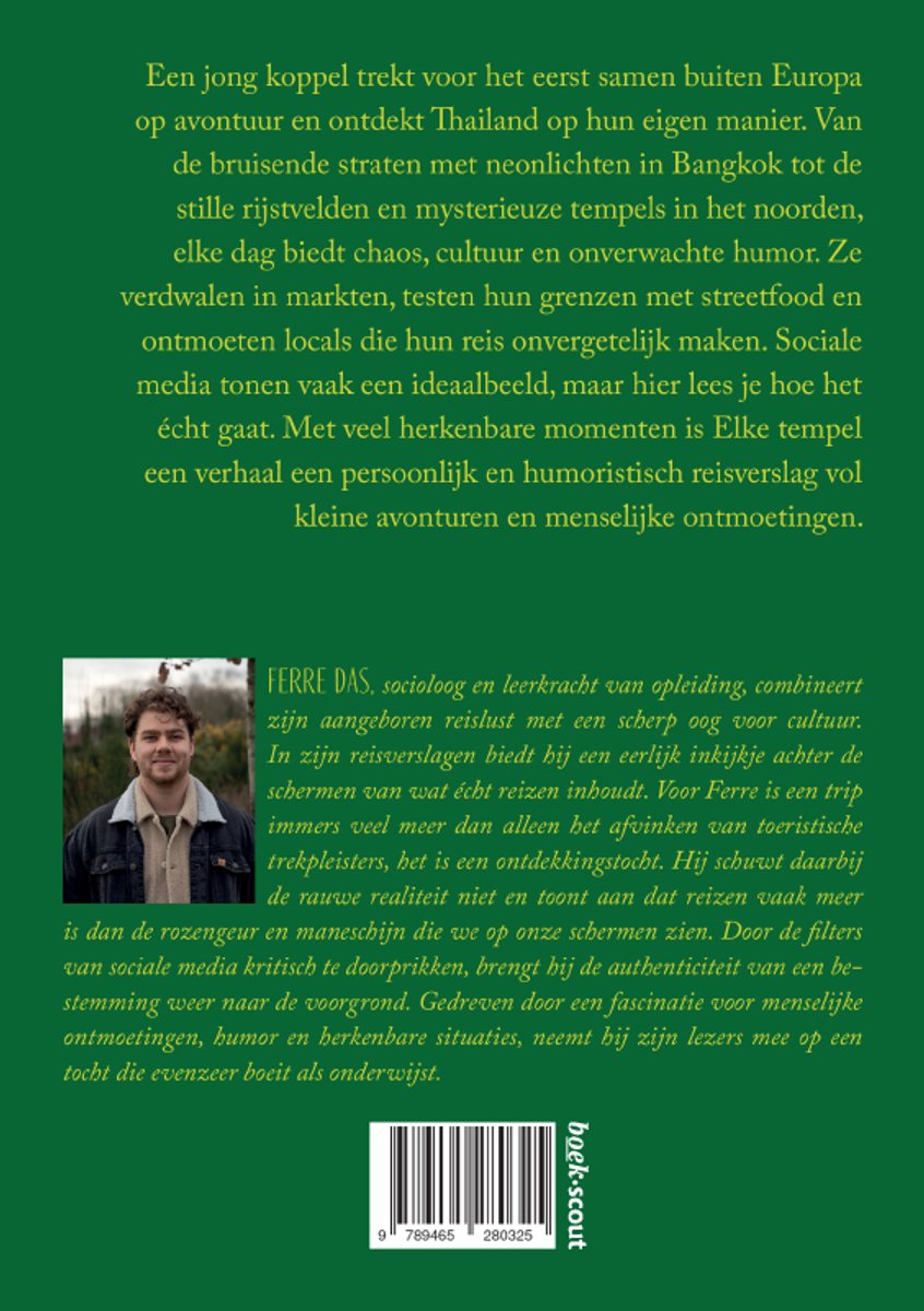 Achterkant van een boek met een foto van Ferre Das en tekst over zijn reisverhaal.