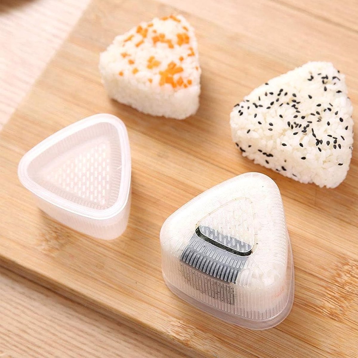 Onigiri Maker - Onigiri Vorm Box - Sushi Mal - Transparant - Kunststof - 7 x 4 cm - Set van 2 - Met Deksel - Sushi Onigiri-vorm, anti-aanbak mould set, onigiri maker, sushi driehoek rijstballenvorm, doe-het-zelf onigiri mold