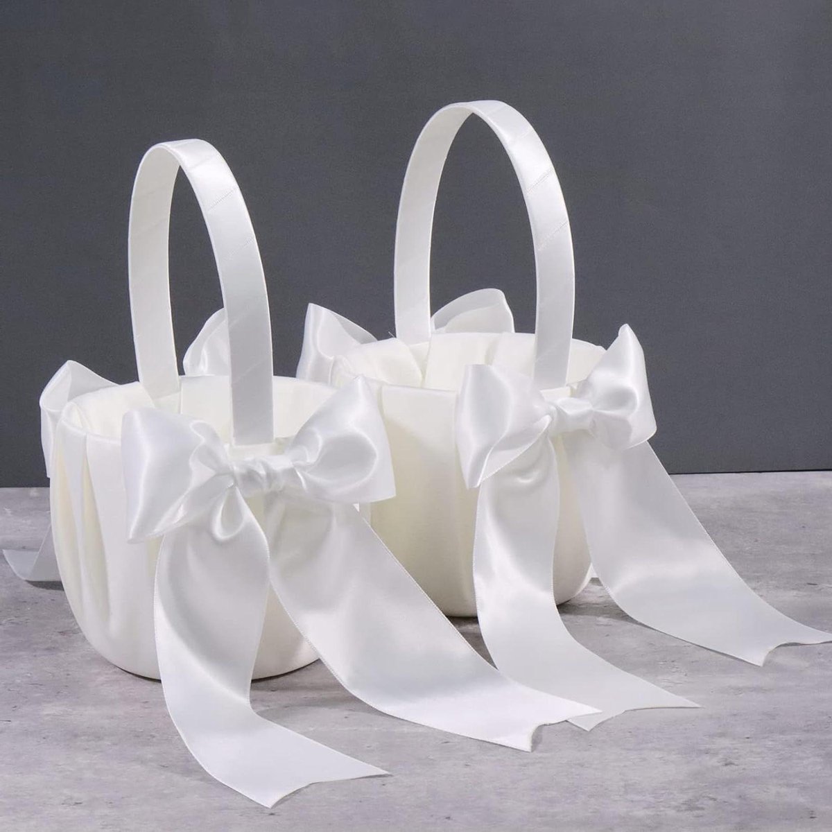 Bloemenmeisjesmand met handvat en bloemenmandje voor kinderen 2 stuks strooimandjes bruiloft