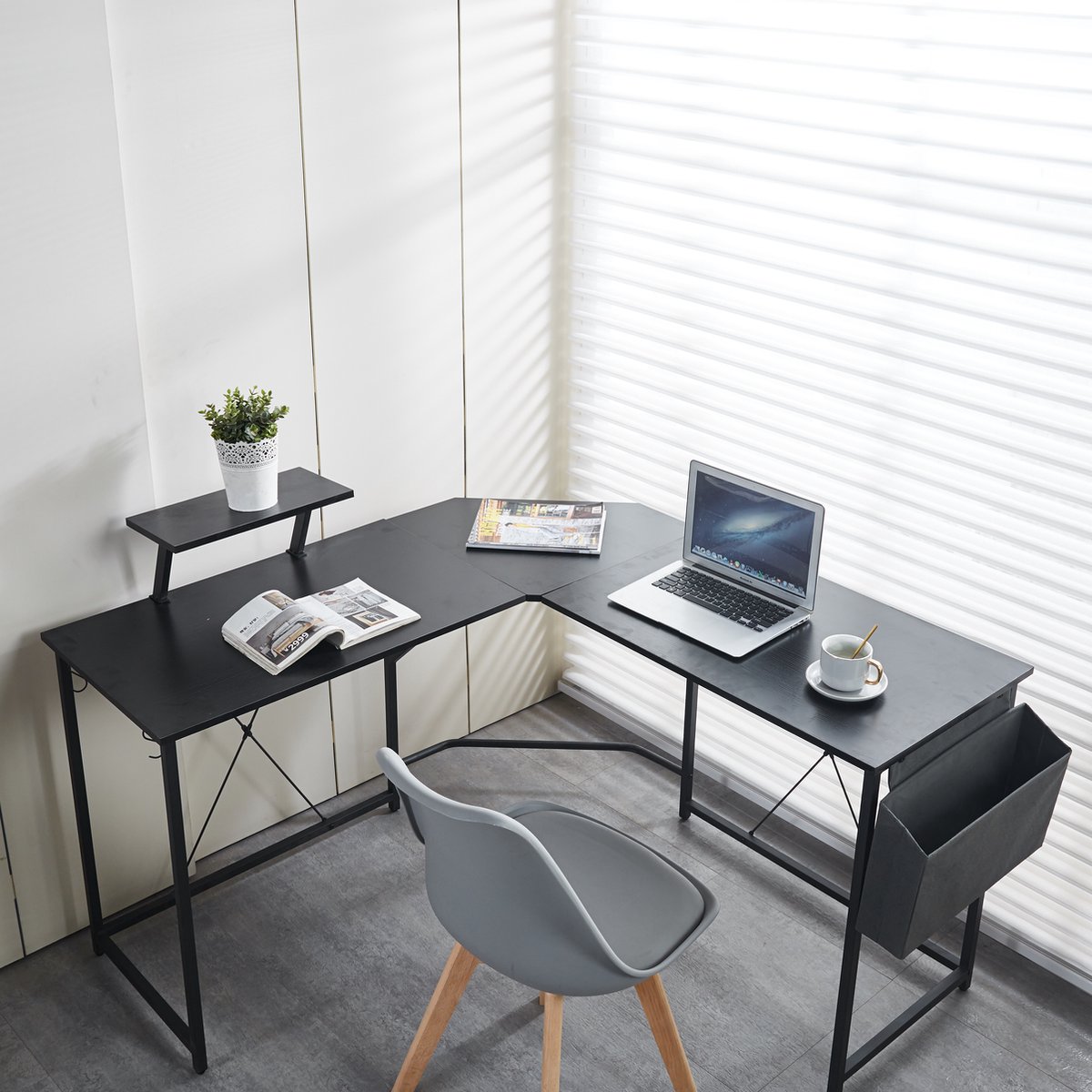 Lina Bureau - Computertafel - Bureautafel - Computerbureau - Zwarte Hoekbureau - 130x130x75cm