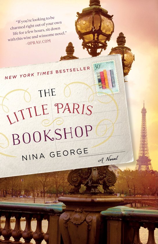 Boek kaft met "The Little Paris Bookshop" door Nina George, een citaten en de Eiffeltoren.