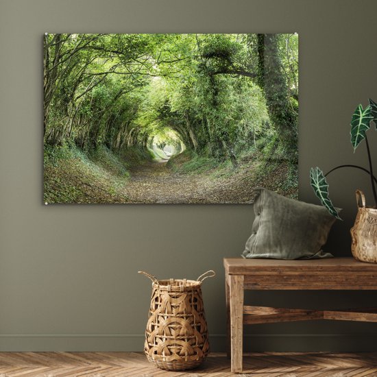 MuchoWow® Glasschilderij 120x80 cm - Schilderij acrylglas - Bos - Weg - Tunnel - Foto op glas - Schilderijen