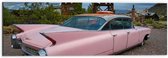 Dibond - Roze Oude Auto - 60x20 cm Foto op Aluminium (Met Ophangsysteem)