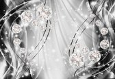 Fotobehang - Vlies Behang - Zilveren Kristallen Ballen - Diamanten - Luxe - Edelstenen - 152,5 x 104 cm