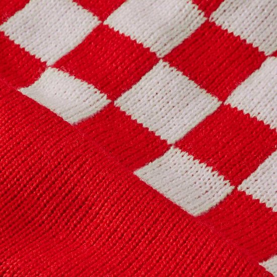 Rood-wit geblokt gebreid materiaal.