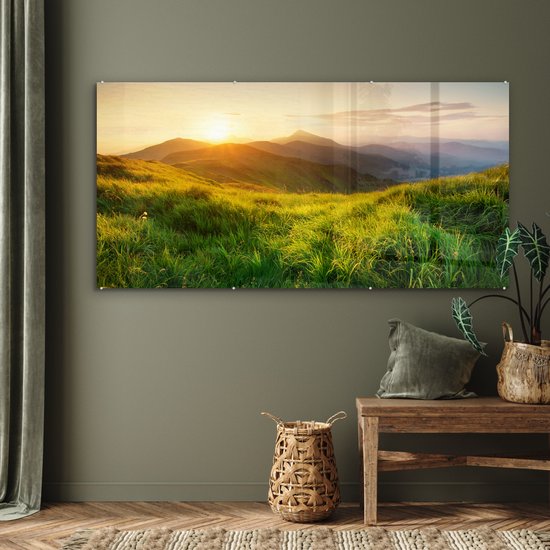MuchoWow - Peinture sur verre - Herbe - Montagnes - Soleil - Nature - Photo sur verre - Décoration murale - Peinture sur verre - 160x80 cm - Verre acrylique - Décoration murale - Peinture sur verre nature