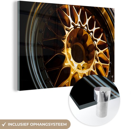 Glasschilderij - Wiel - Goud - Auto - Luxe - Stilleven - Schilderij glas - Wanddecoratie zwart goud