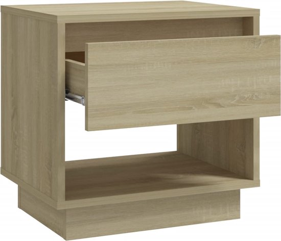 Twee hoge brocante kersenhouten nachtkastjes met drie lades – set