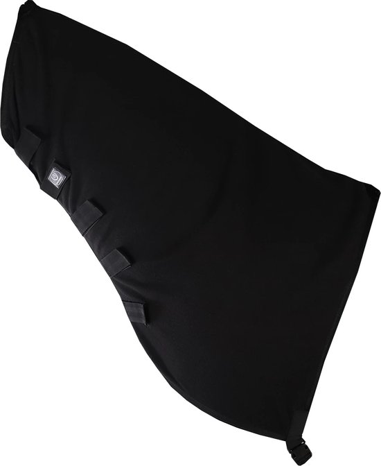 Zwart Horsegear fleece halsstuk met klittenbandsluitingen, op de achtergrond.