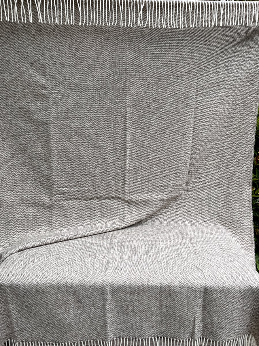 R&D Leder Wollen deken Herringbone - Beige - Plaid - 100% nieuwe wol - zacht - warm - licht - dik - fluffy - 140x200cm