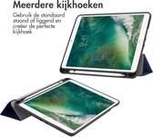 iMoshion Tablet Hoes Geschikt voor iPad 2017 (5e generatie) / iPad 6e generatie (2018) / iPad Air / iPad Air 2 - iMoshion Trifold Bookcase - Donkerblauw