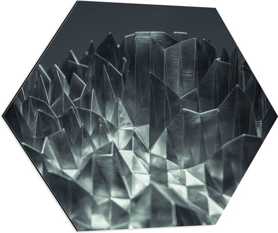 Dibond Hexagon - Abstracte IJzeren Pinnen - 80x69.6 cm Foto op Hexagon (Met Ophangsysteem)