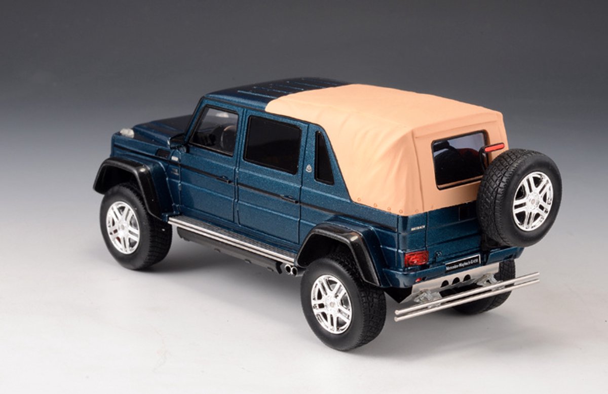 Mercedes-Maybach G650 Landaulet Closed 2017 - 1:43 - GLM (Great Lighting Models)