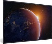 Photo dans cadre - Cadre photo Lever de soleil sur la terre noir 30x20 cm - Affiche sous cadre (Décoration murale salon / chambre)