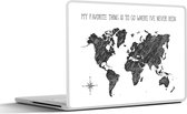 Laptop sticker - 10.1 inch - Wereldkaart - Zwart - Wit - Quote - 25x18cm - Laptopstickers - Laptop skin - Cover