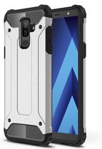 Samsung Galaxy A6 Plus (2018) Hoesje - Mobigear - Outdoor Serie - Hard Kunststof Backcover - Zilver - Hoesje Geschikt Voor Samsung Galaxy A6 Plus (2018)